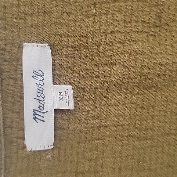 Madewell Olive Green V-Neck Short Sleeve Tee with Front Ruching - Picture 2 of 5